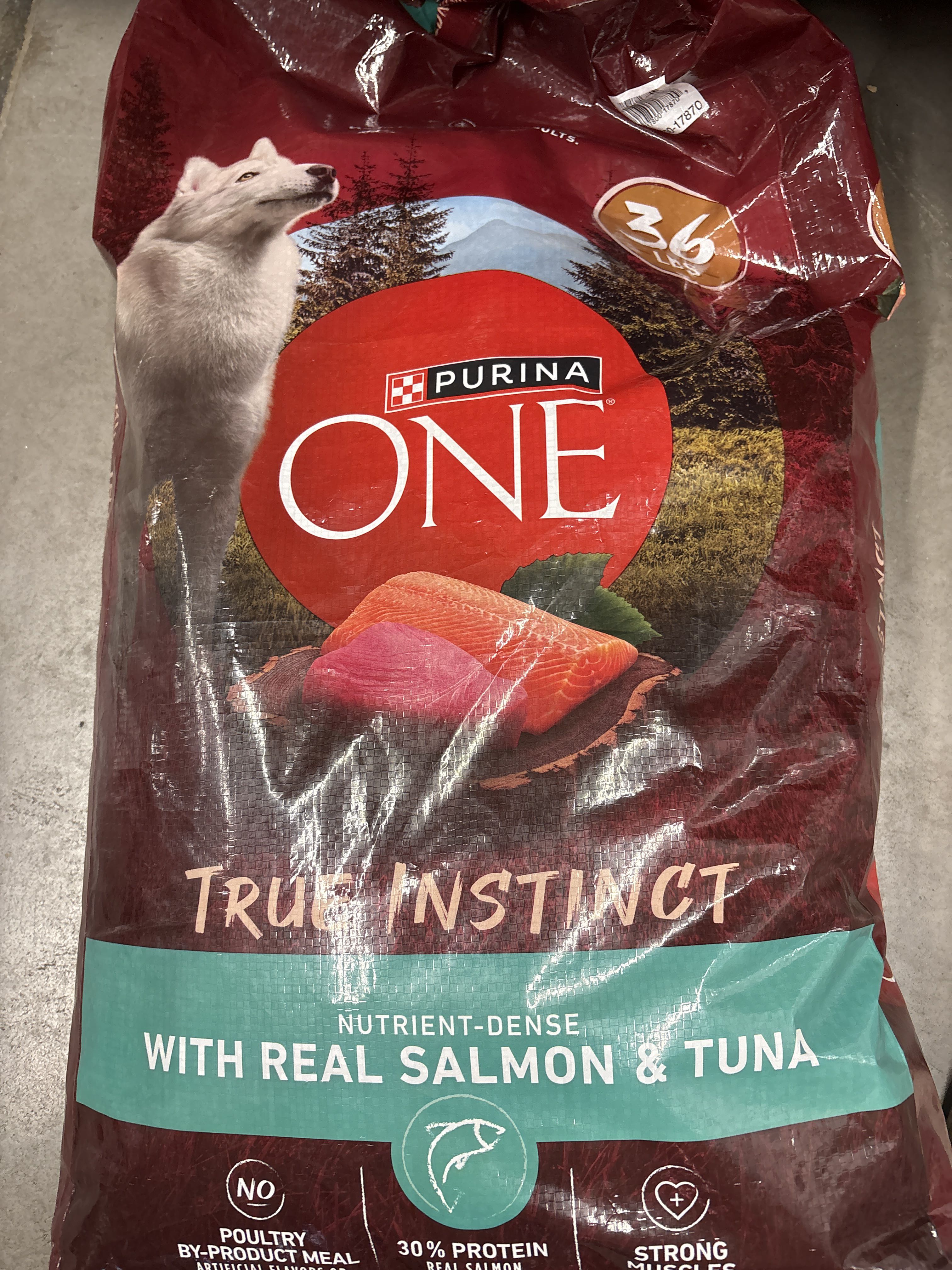 Purina ONE True Instinct With Real Salmon & Tuna, front of the package
