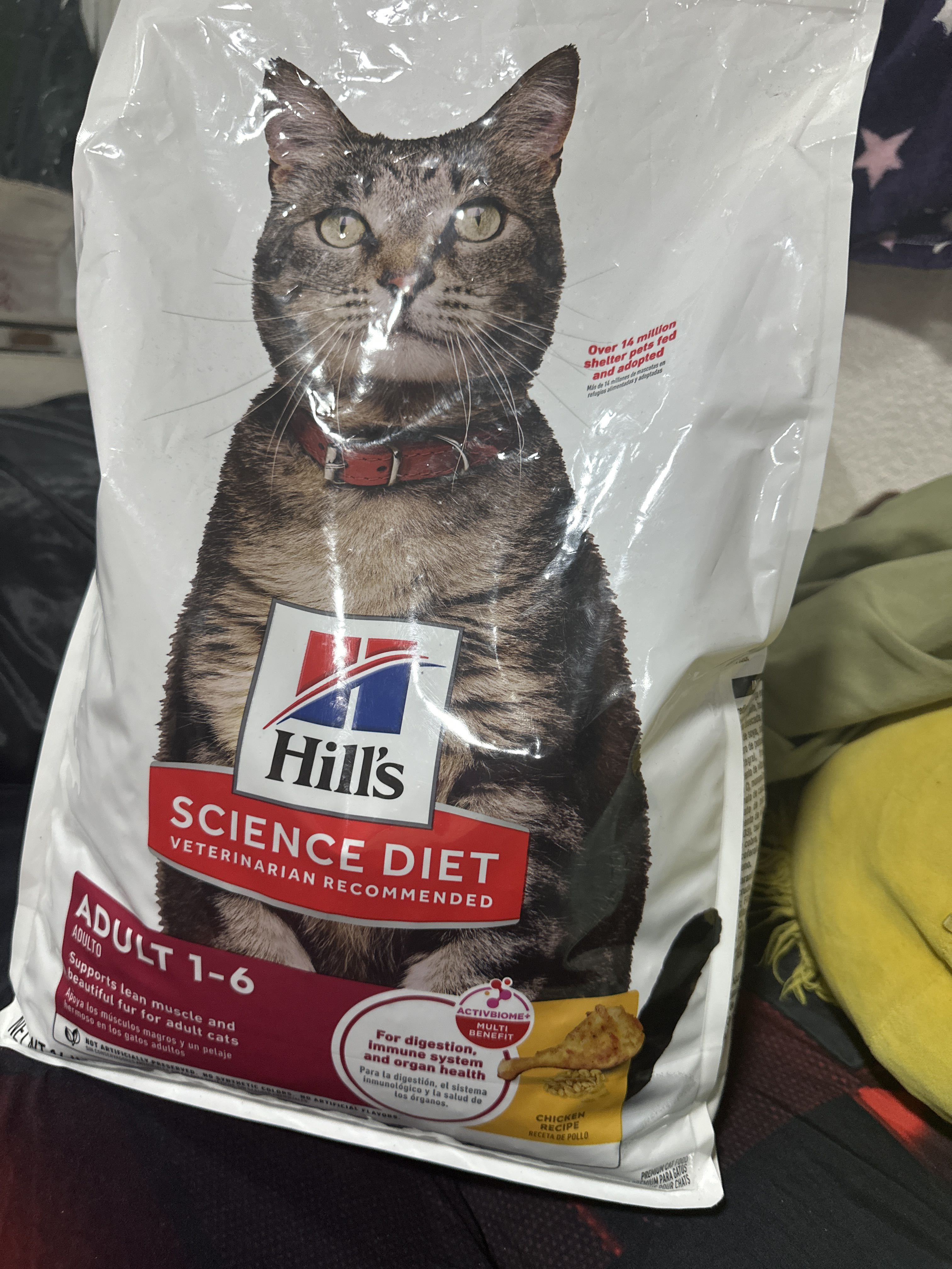 Hill's Science Diet Adult 1-6 Chicken Recipe, front of the package
