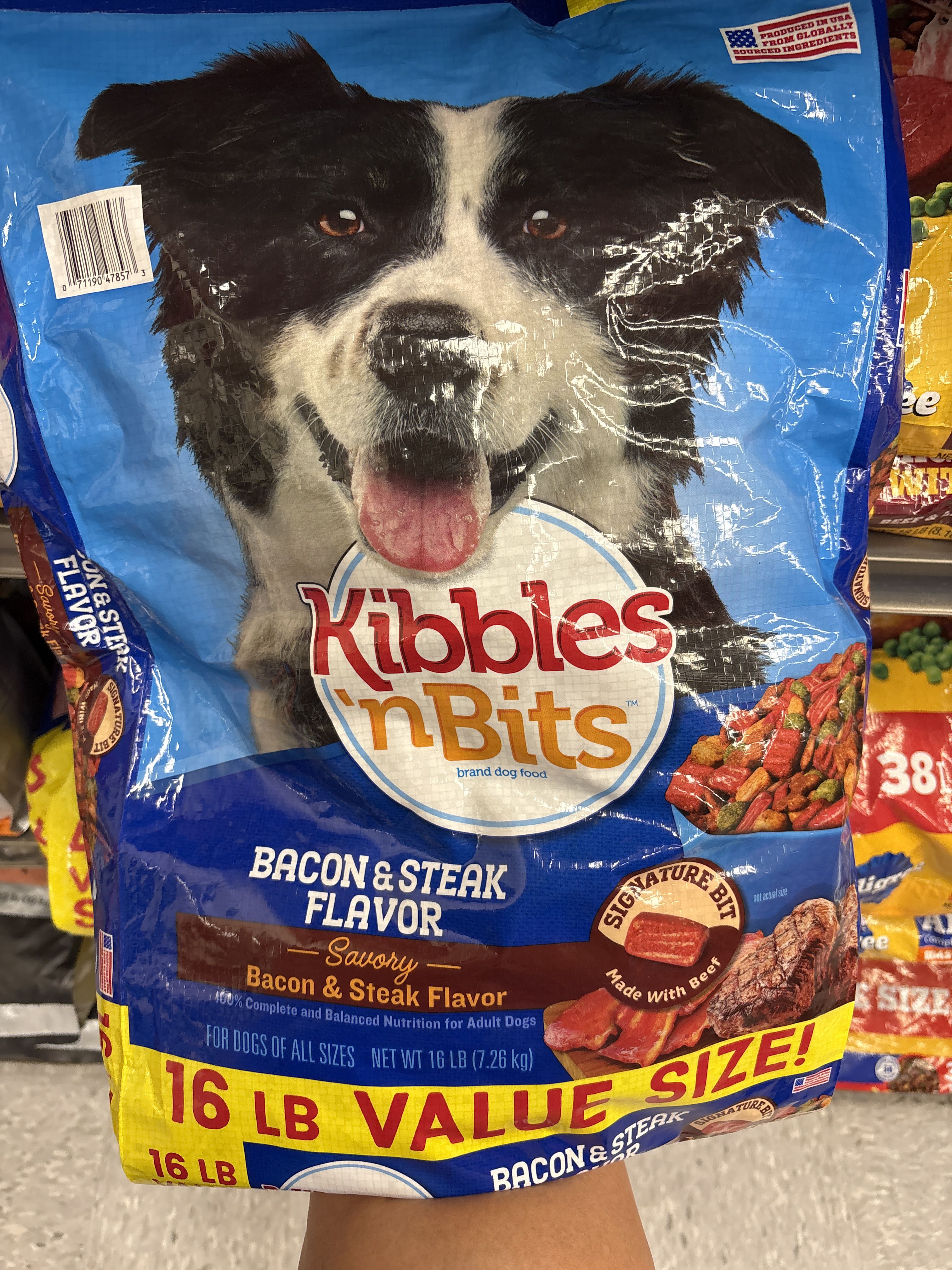 Kibbles 'n Bits Bacon & Steak Flavor, front of the package
