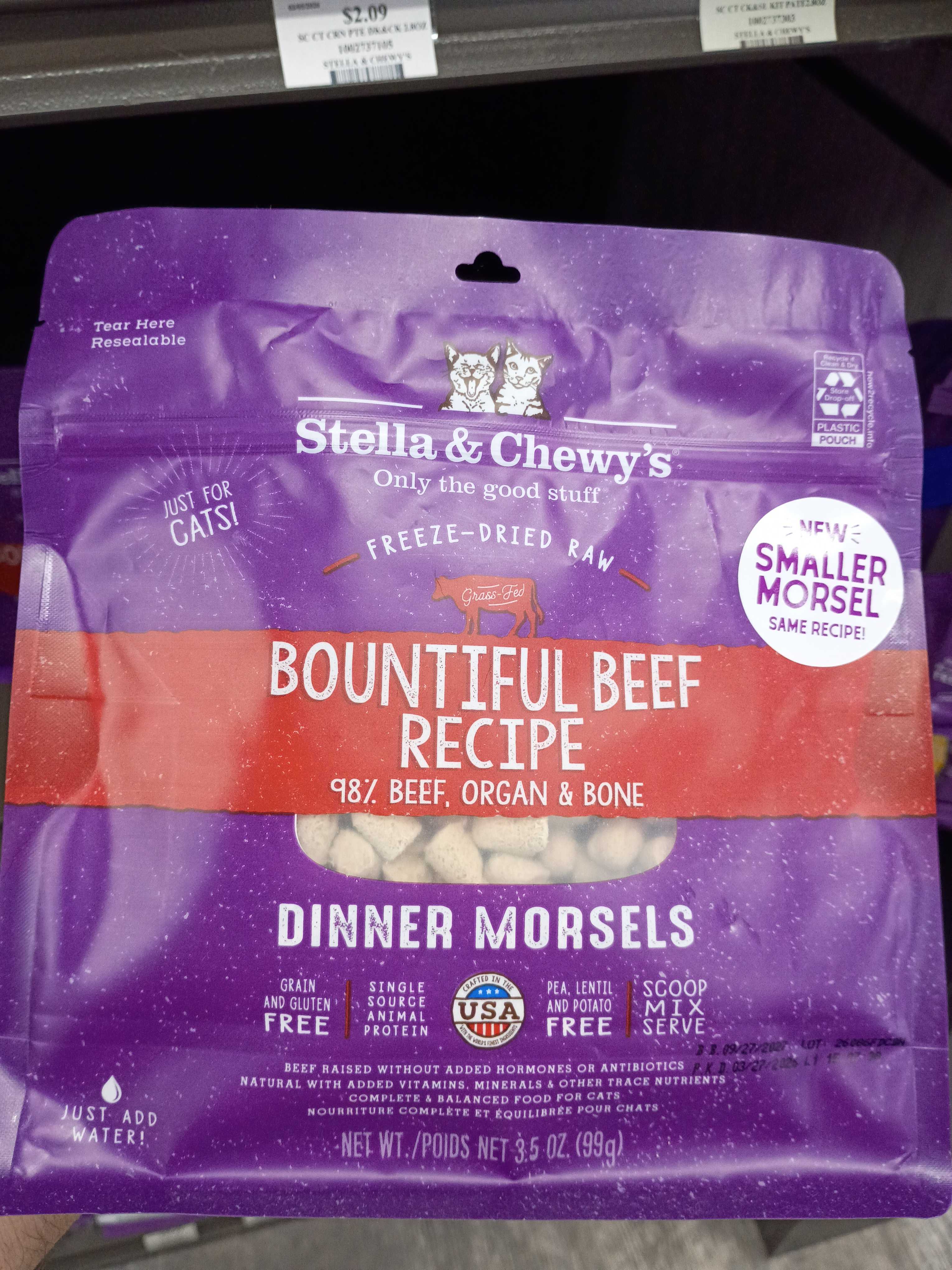 Stella & Chewy's Bountiful Beef Recipe Dinner Morsels Freeze-Dried Raw, front of the package