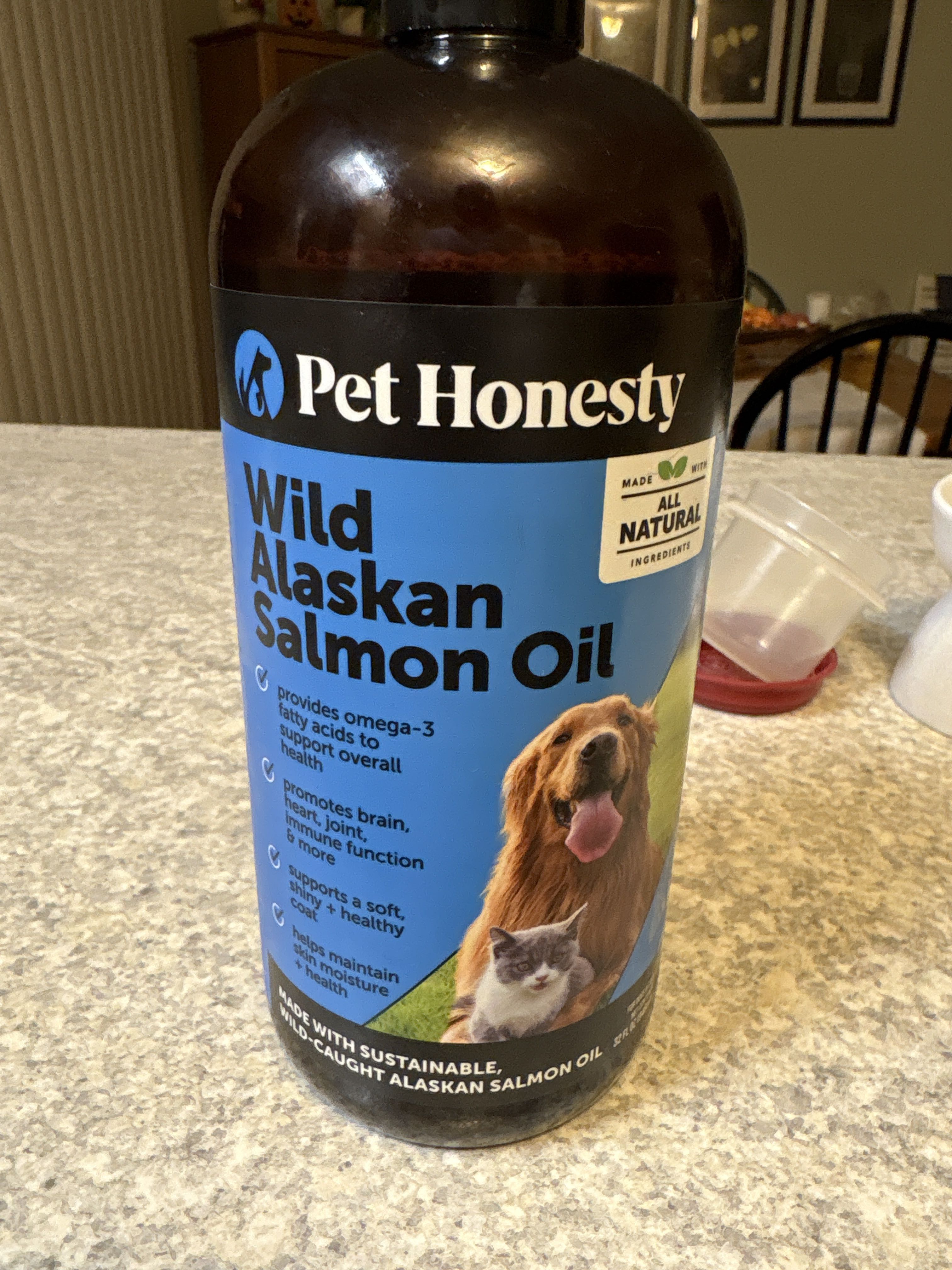 Pet Honesty Wild Alaskan Salmon Oil, front of the package